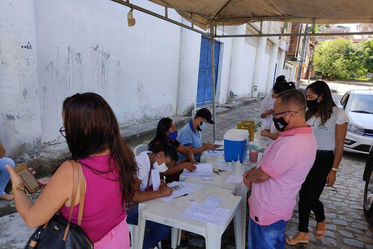 Camacã: Prefeitura vacina cerca de 500 pessoas com Comorbidade